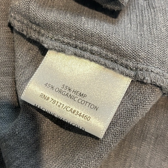 Eileen Fisher Organic Cotton and Hemp blend Camisole Size Medium - Picture 6 of 6